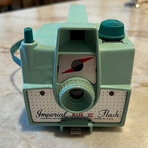 Imperial Mark XII Flash Camera - Teal
